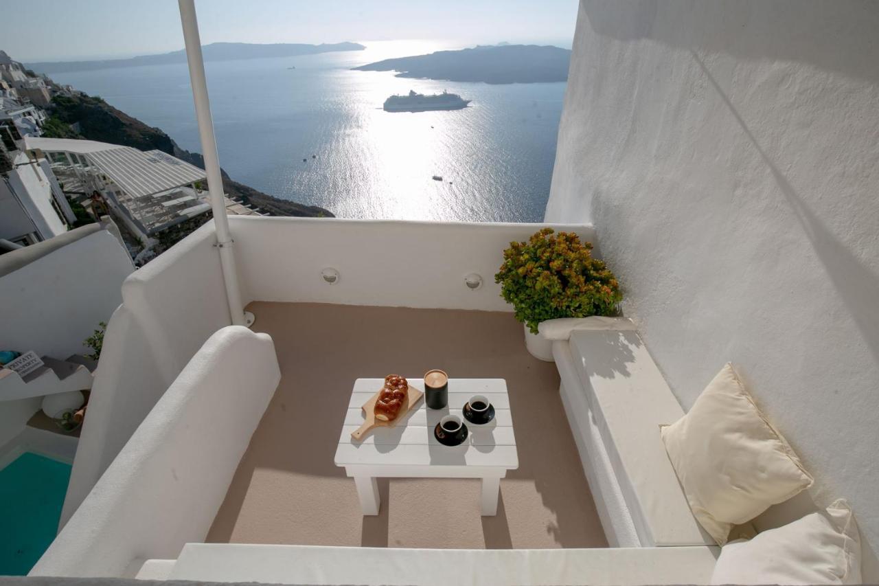 The Globe Suites Villa Fira  Exterior photo