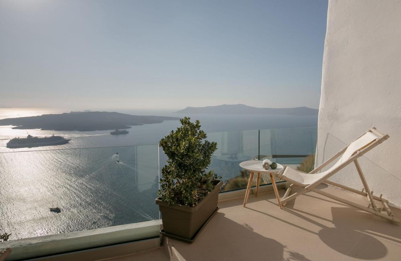 The Globe Suites Villa Fira  Exterior photo